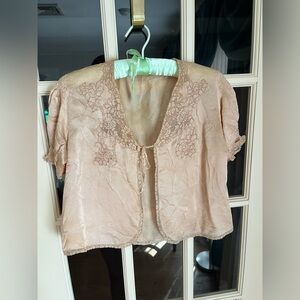 Antique vintage 30s silk lace blush pink bed jacket